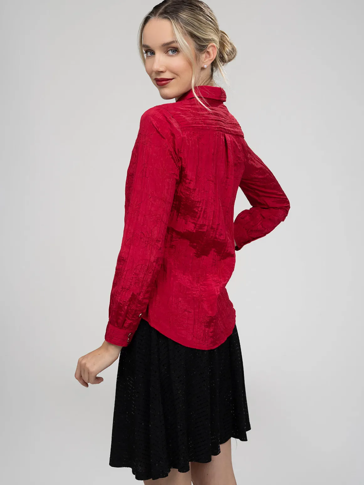 Blouse à manches longues avec boutons