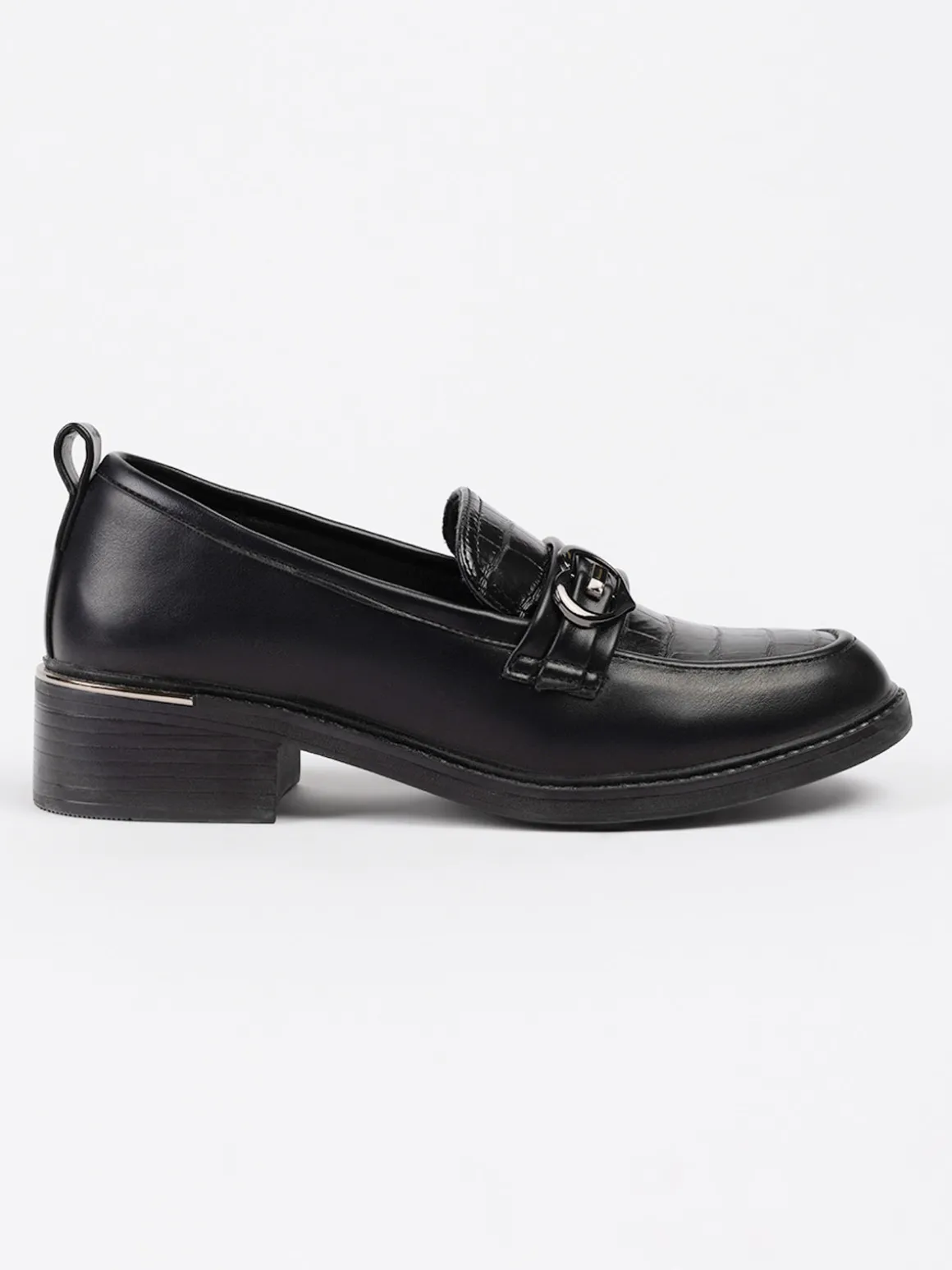 Chaussures à talon plats