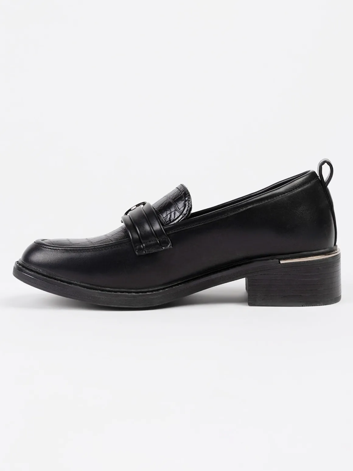 Chaussures à talon plats