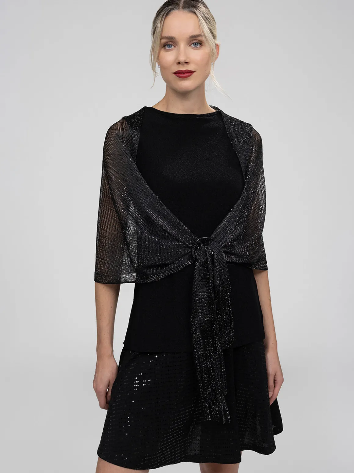 Châle en filet avec boucle
