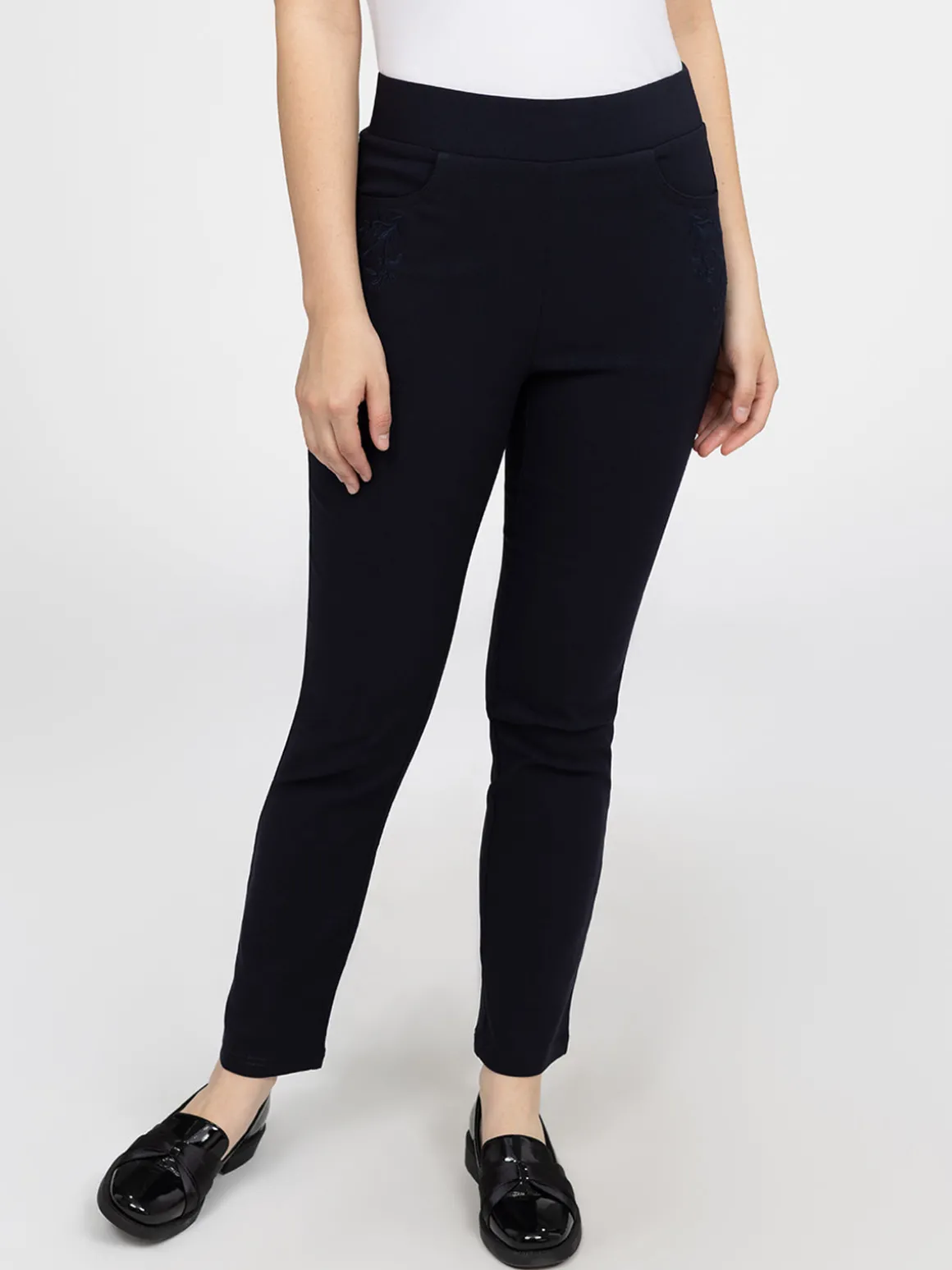 Pantalon droit semi-ajusté à enfiler - Petite