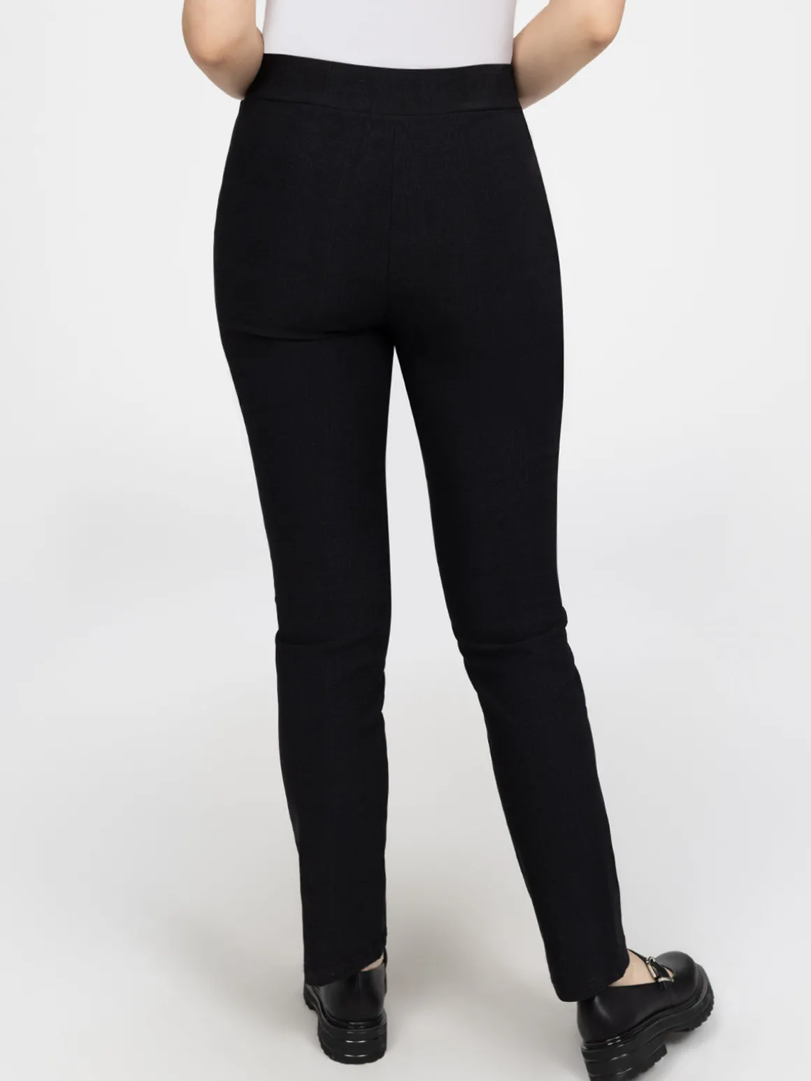 Pantalon étroit semi-ajusté à enfiler